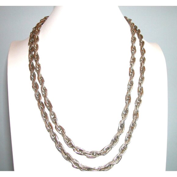 Vintage Single Strand Twisted Rope Chain Necklace 48" - Picture 1 of 2